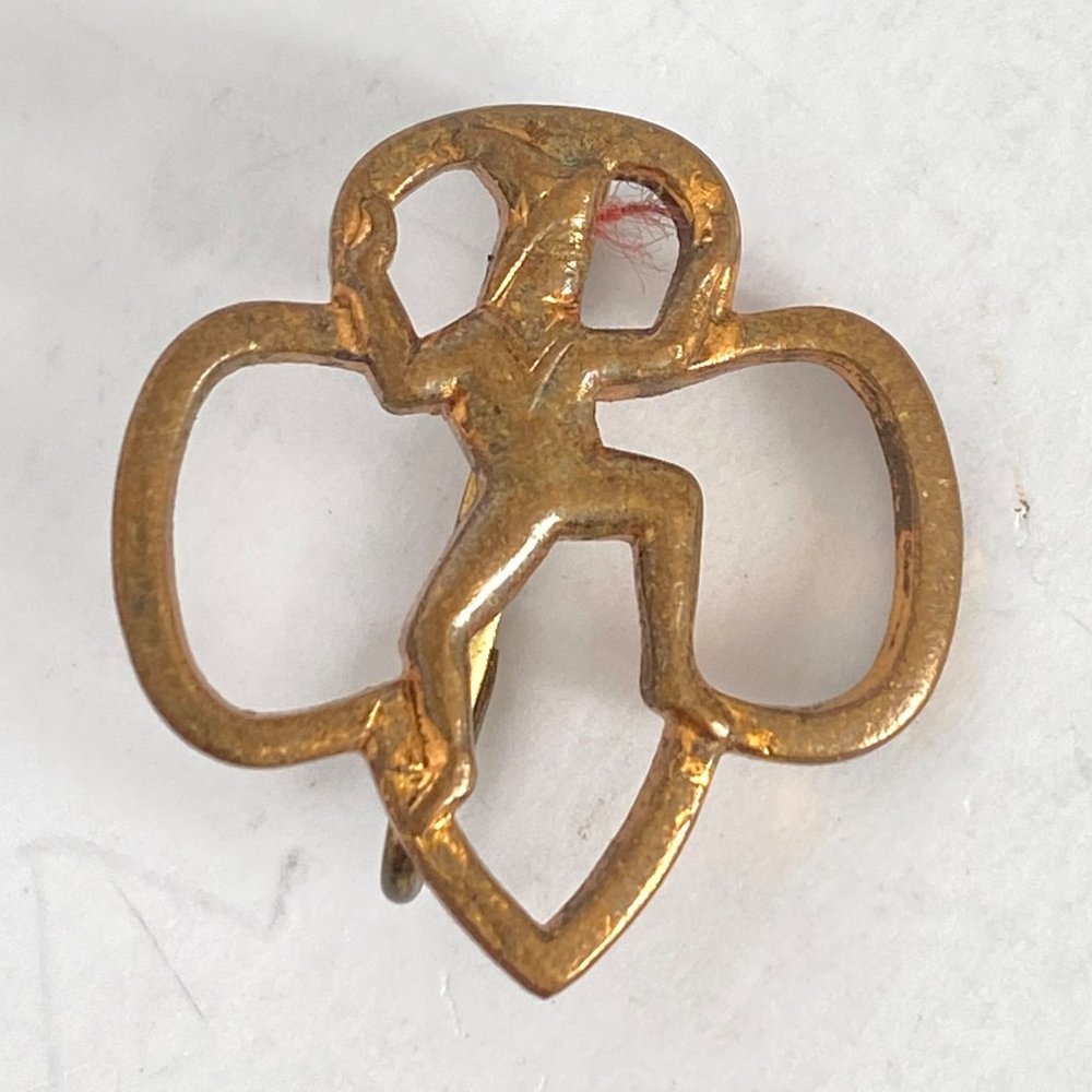 Girl Scouts Brownies Scouts Trefoil Pin Vintage Gold Tone Safety Pin Latch Back